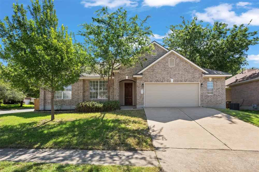 2212 Speidel Drive Pflugerville, TX 78660