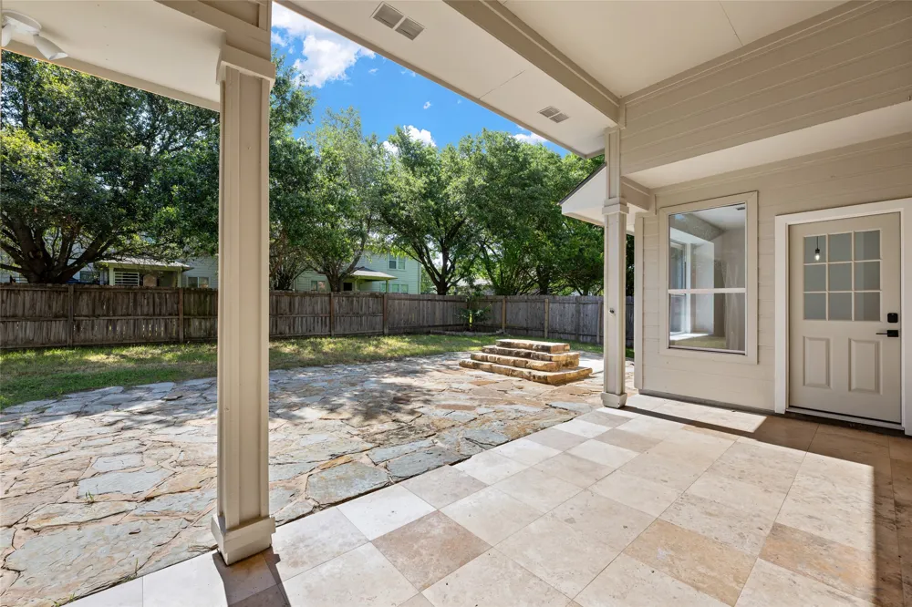 2212 Speidel Drive Pflugerville, TX 78660