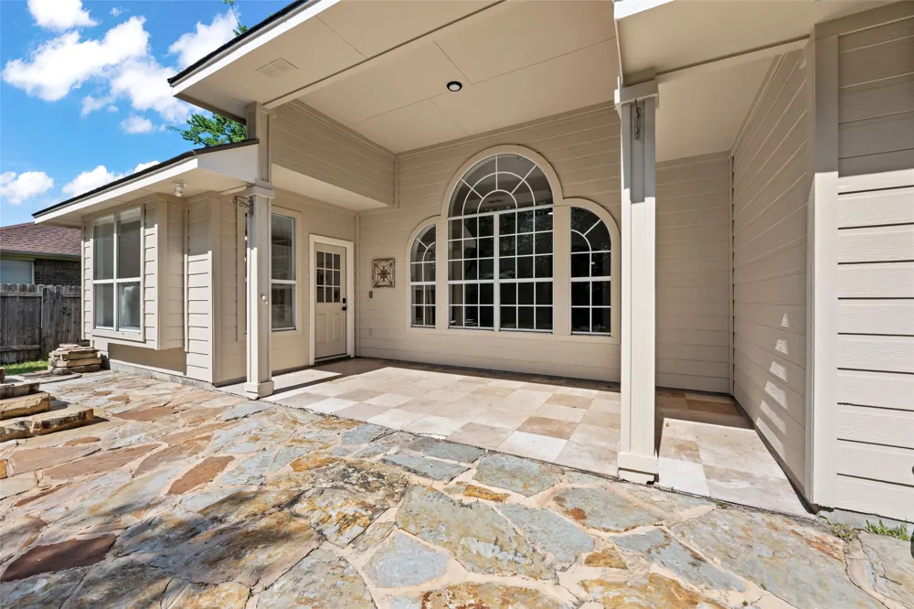 2212 Speidel Drive Pflugerville, TX 78660
