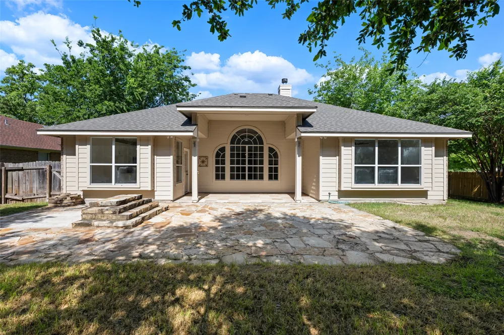2212 Speidel Drive Pflugerville, TX 78660