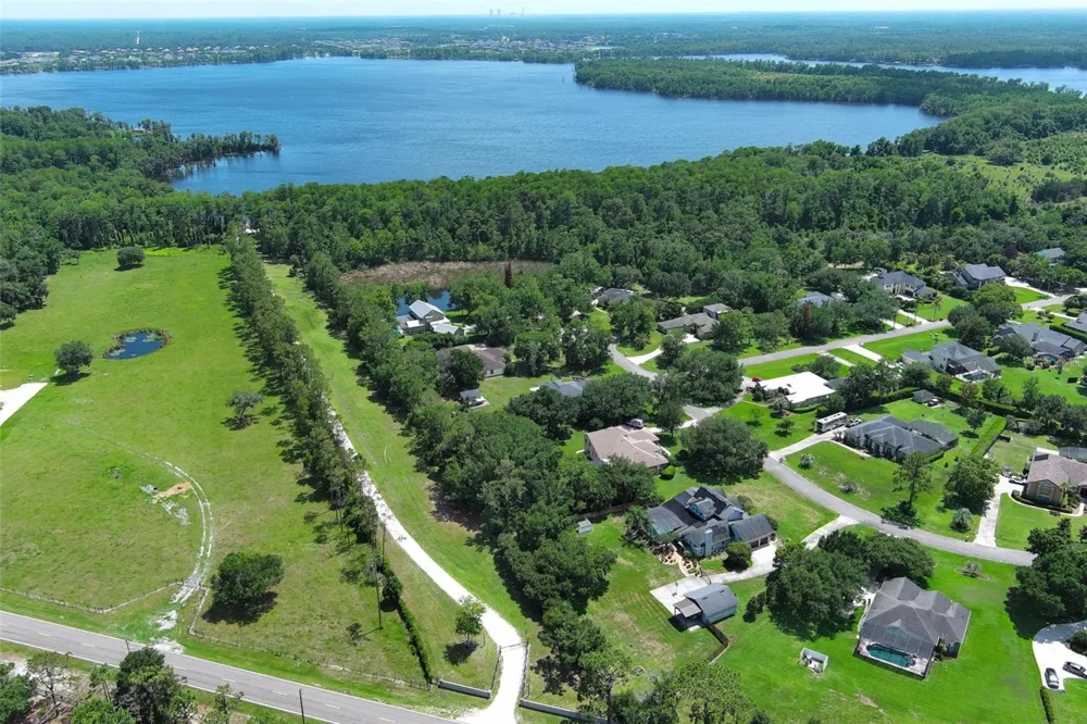 2461 WASSUM TRAIL Oviedo, FL 32766