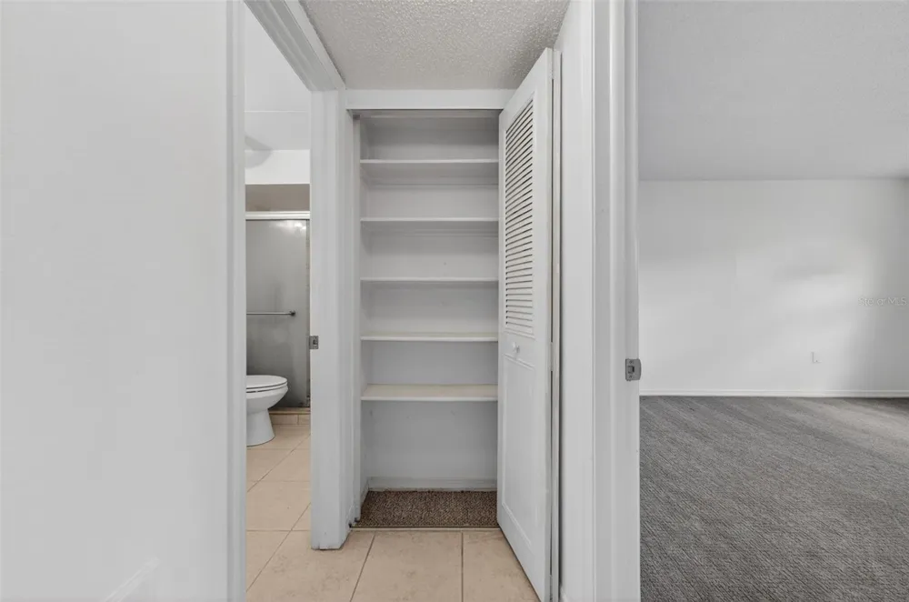 5800 HOLLYWOOD BOULEVARD #112 Sarasota, FL 34231