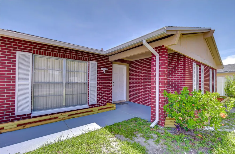 7214 NIA LANE Tampa, FL 33625