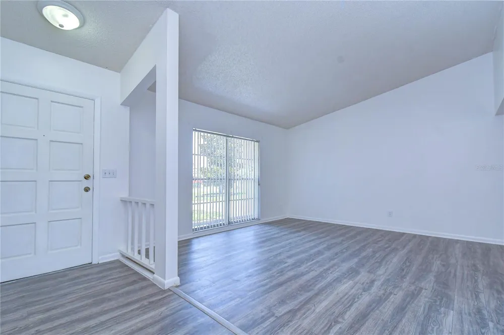 7214 NIA LANE Tampa, FL 33625