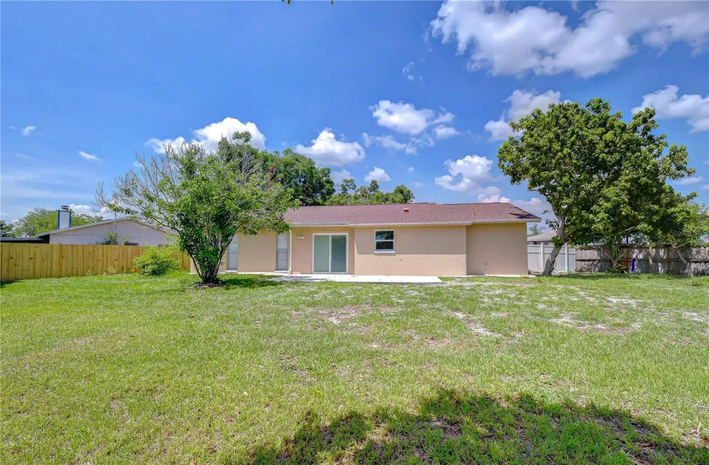 7214 NIA LANE Tampa, FL 33625