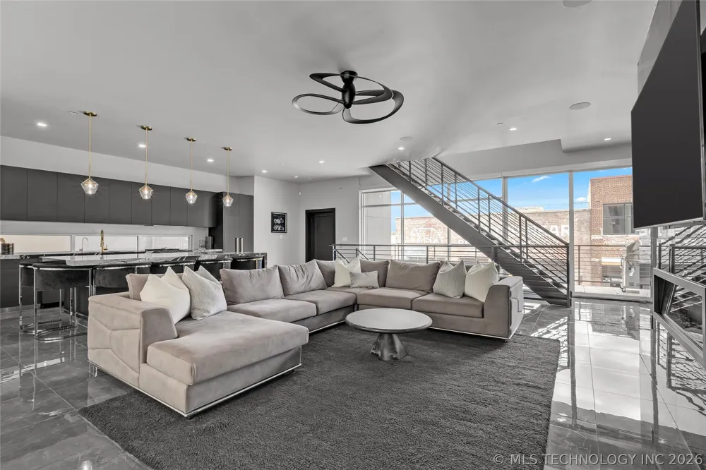 617 E 3rd Street #617 Tulsa, OK 74120
