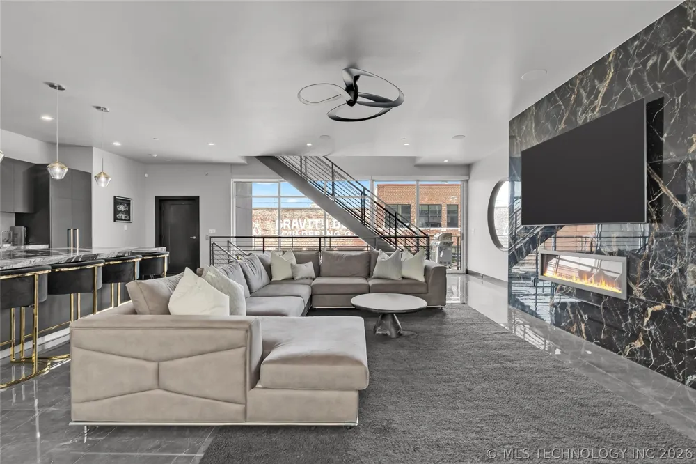 617 E 3rd Street #617 Tulsa, OK 74120