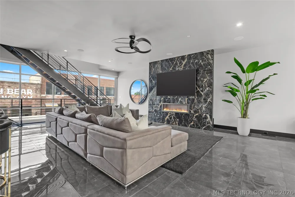 617 E 3rd Street #617 Tulsa, OK 74120