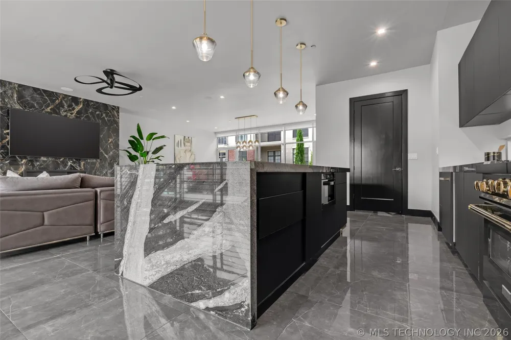 617 E 3rd Street #617 Tulsa, OK 74120