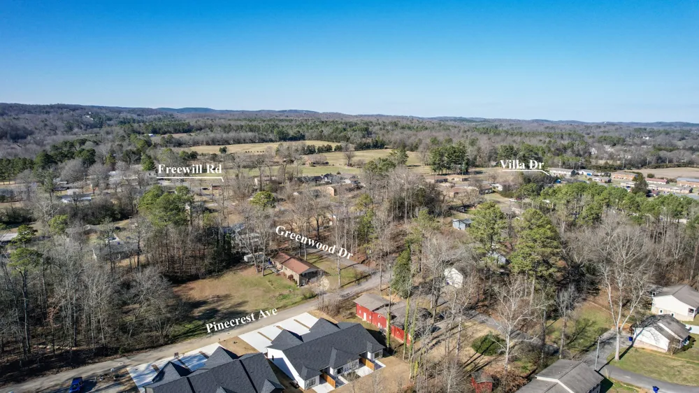 3484 Pinecrest Avenue NW Cleveland, TN 37312