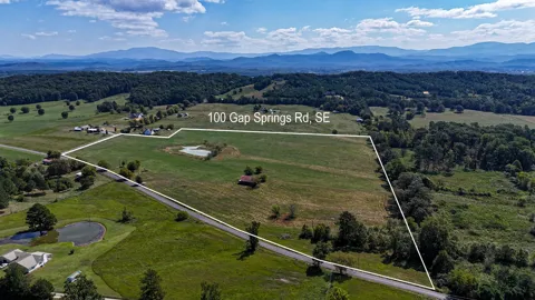 1 Gap Springs Road SE