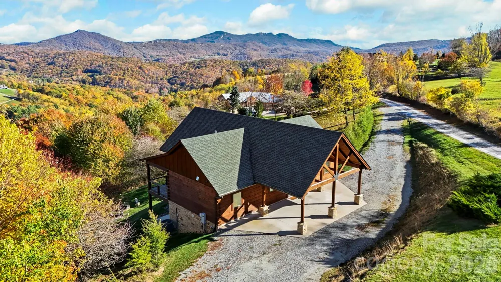 584 Grey Fox Ridge Banner Elk, NC 28604