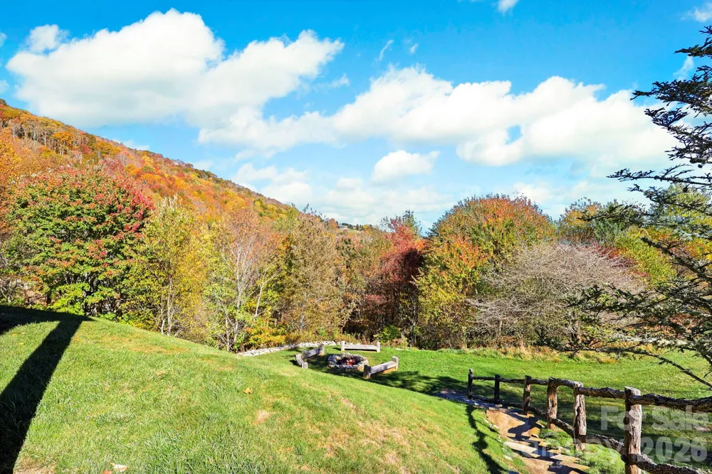 584 Grey Fox Ridge Banner Elk, NC 28604