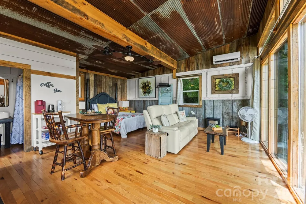 553 Paradise Mountain Road Canton, NC 28716