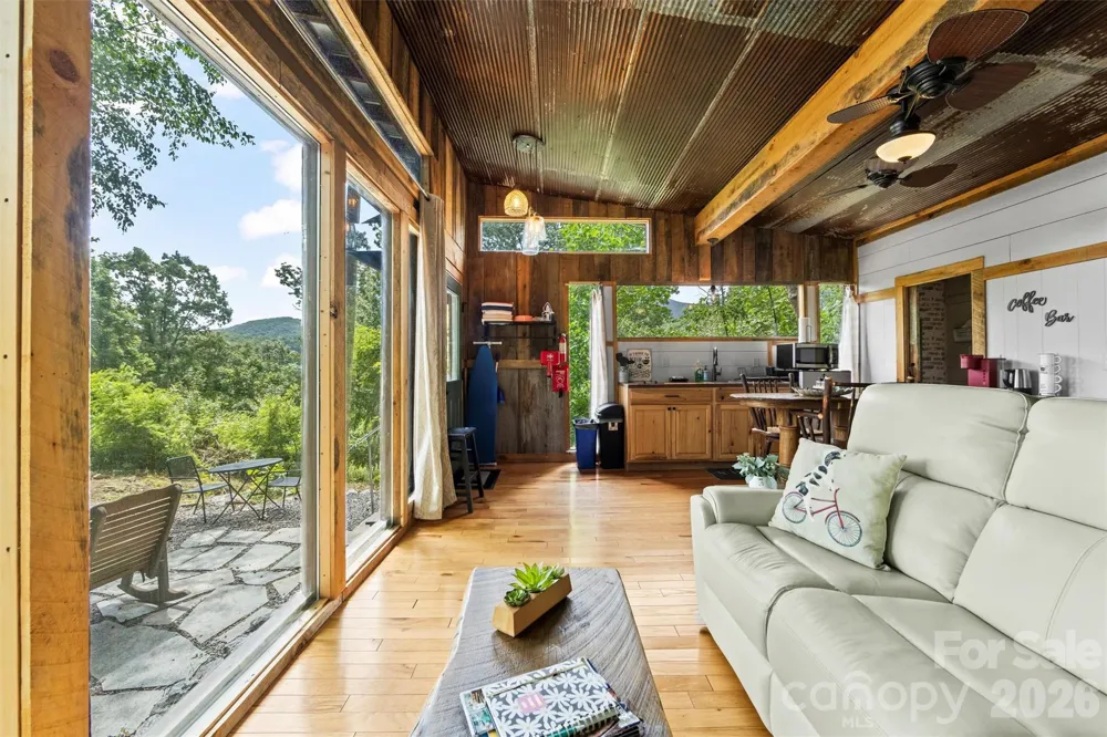 553 Paradise Mountain Road Canton, NC 28716