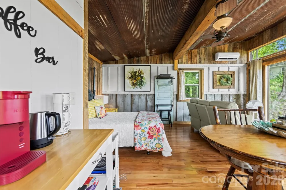 553 Paradise Mountain Road Canton, NC 28716