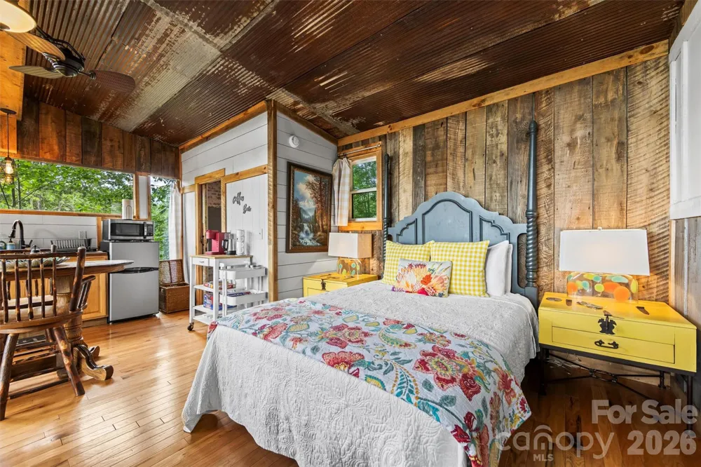 553 Paradise Mountain Road Canton, NC 28716