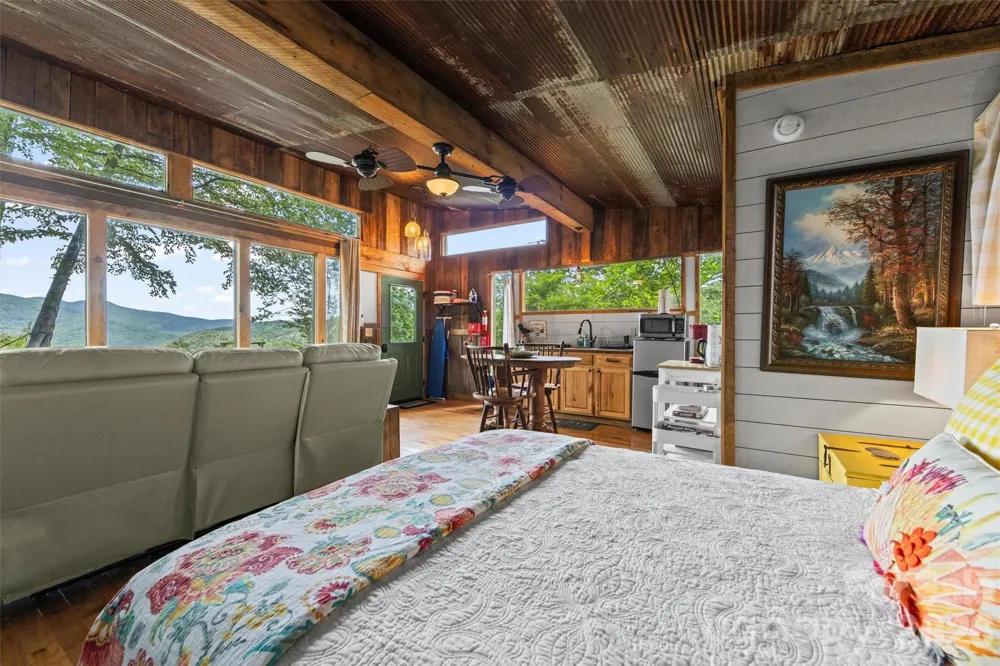 553 Paradise Mountain Road Canton, NC 28716
