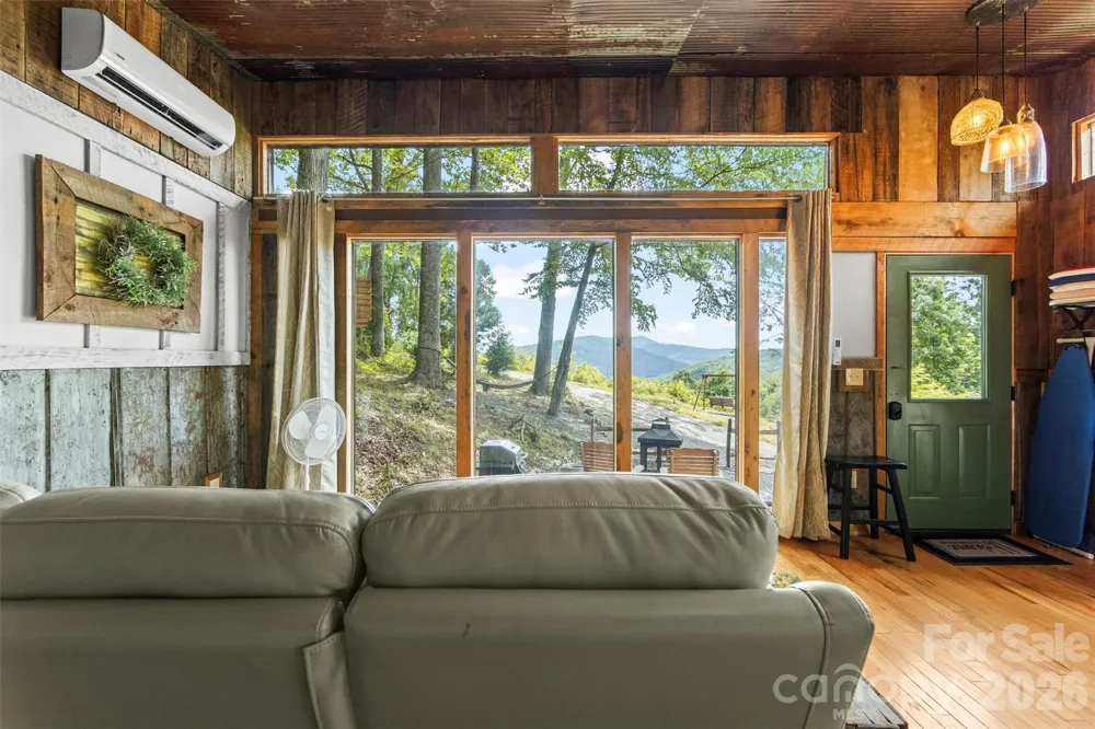 553 Paradise Mountain Road Canton, NC 28716