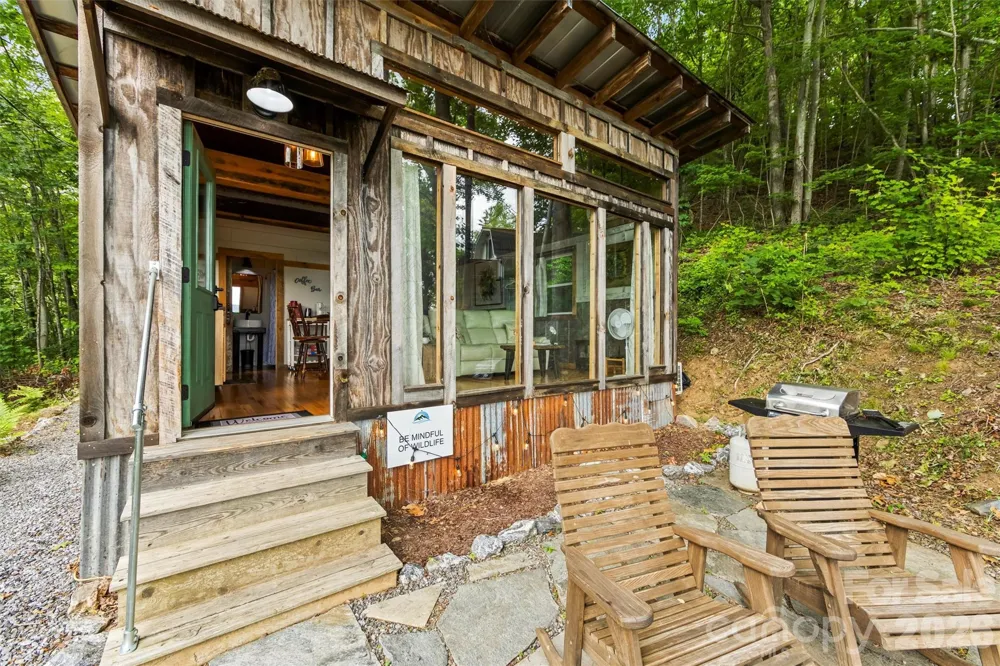 553 Paradise Mountain Road Canton, NC 28716