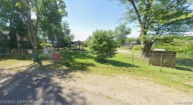 VL Rio Vista Commerce Charter Township, MI 48382