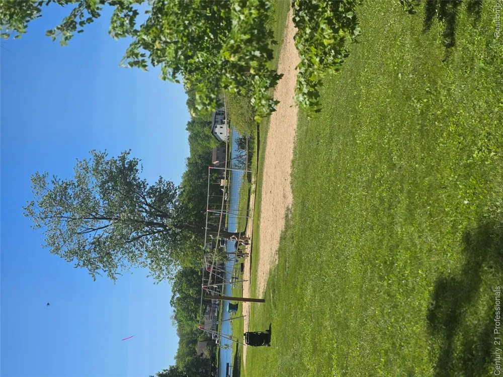 VL Rio Vista Commerce Charter Township, MI 48382