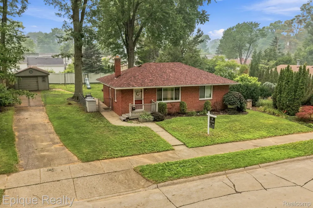 29087 Howard Avenue Madison Heights City, MI 48071