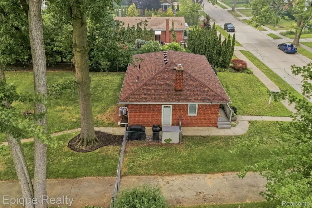 29087 Howard Avenue Madison Heights City, MI 48071