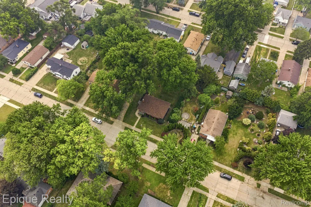 29087 Howard Avenue Madison Heights City, MI 48071