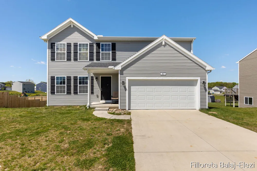 467 Oak View Drive Middleville, MI 49333