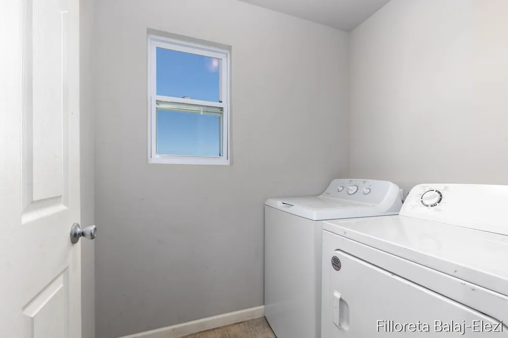 467 Oak View Drive Middleville, MI 49333