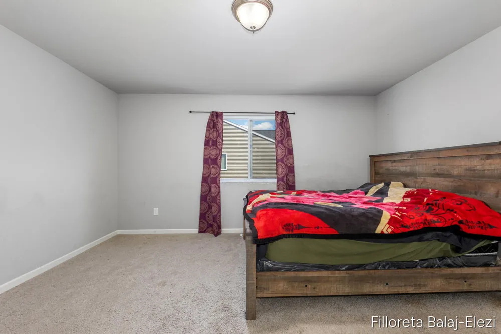 467 Oak View Drive Middleville, MI 49333