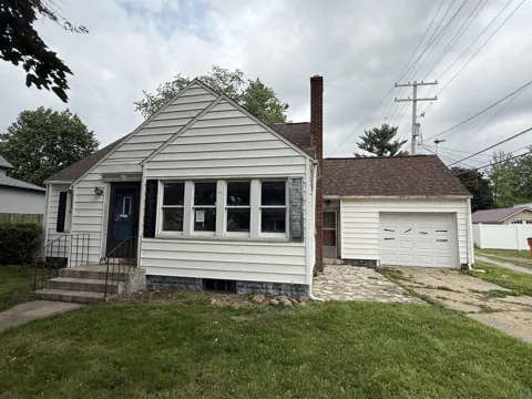 118 W Spring Street