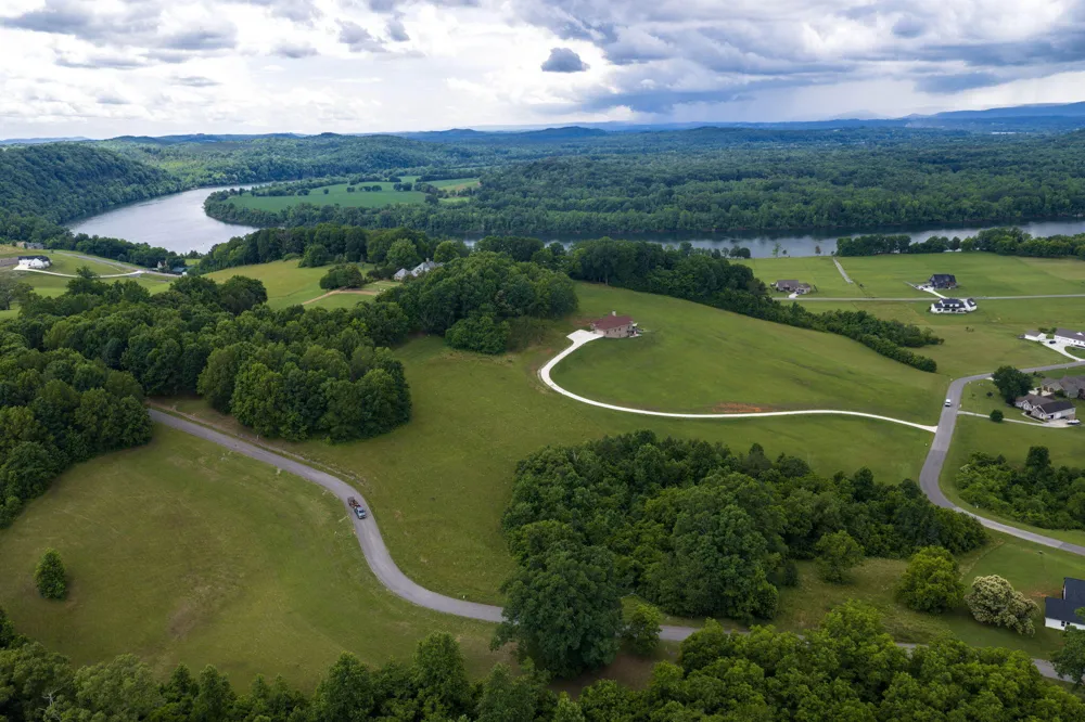15 Espalier Drive Decatur, TN 37322
