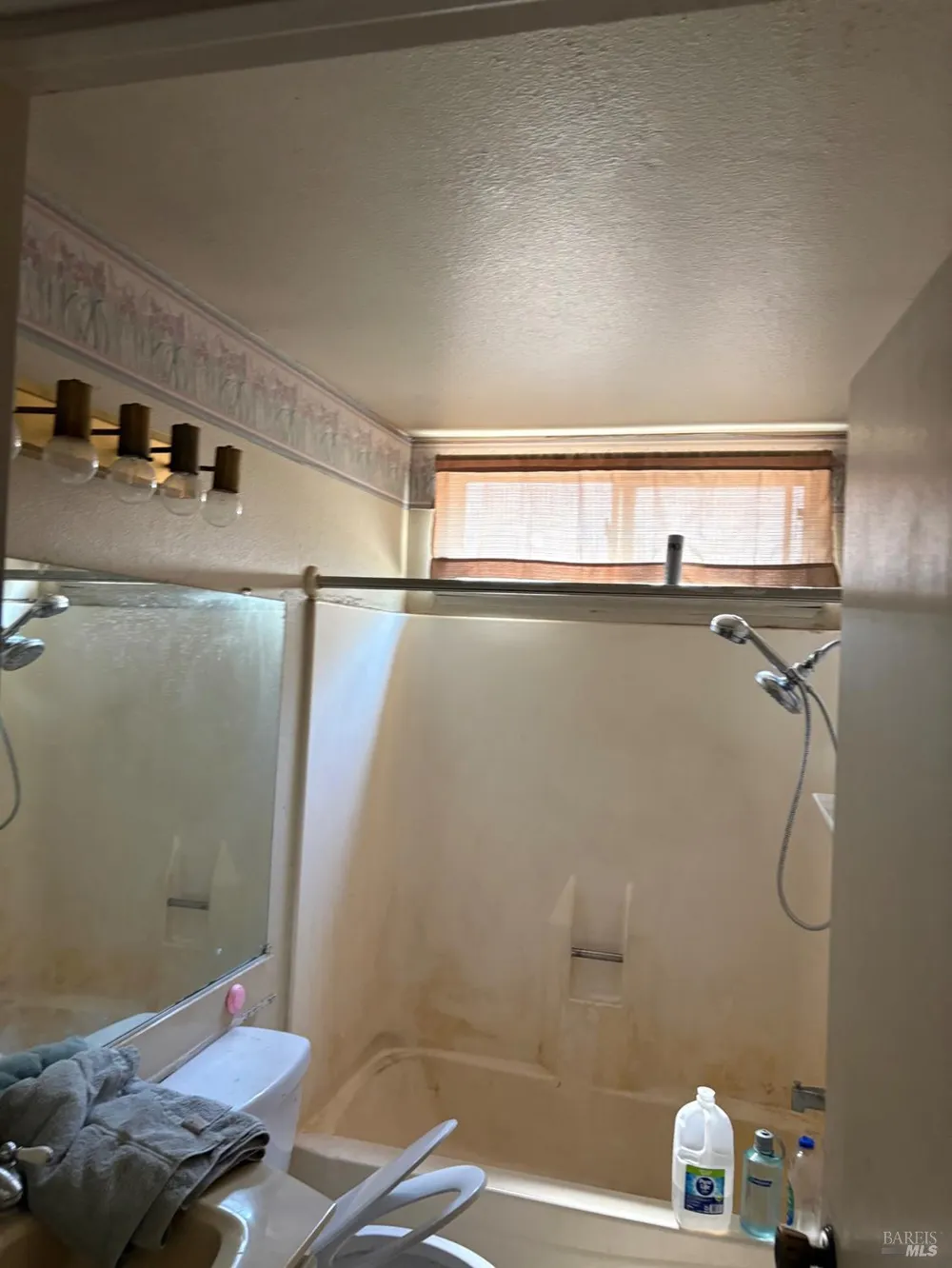 755 Oakmeade Drive Vacaville, CA 95687