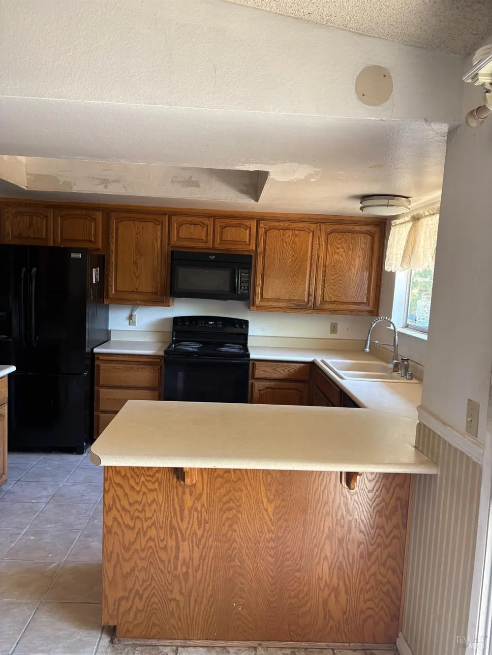 755 Oakmeade Drive Vacaville, CA 95687