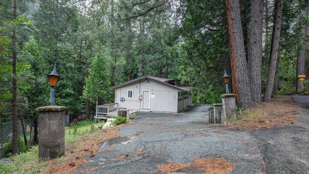11528 Pine Cone Drive Kyburz, CA 95720