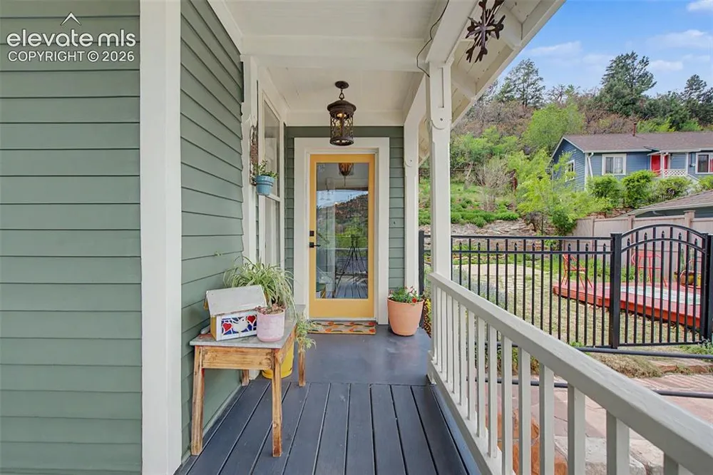60 Waltham Avenue Manitou Springs, CO 80829