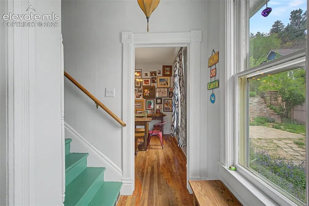 60 Waltham Avenue Manitou Springs, CO 80829
