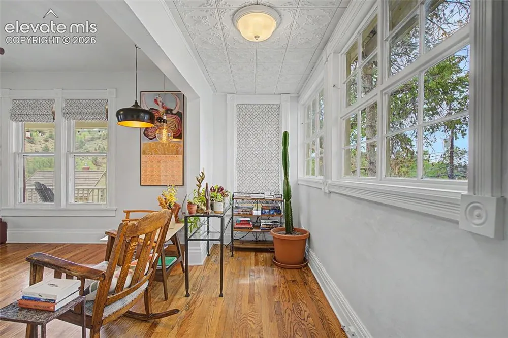 60 Waltham Avenue Manitou Springs, CO 80829