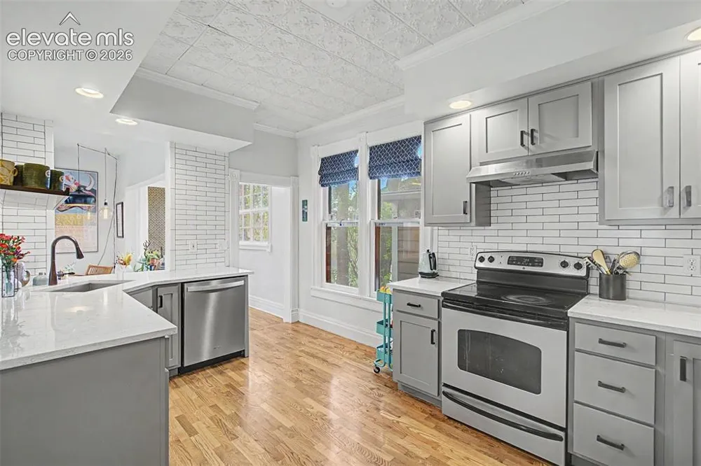 60 Waltham Avenue Manitou Springs, CO 80829