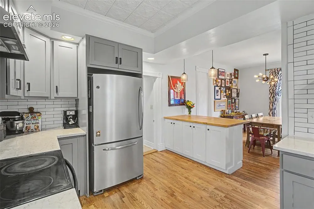 60 Waltham Avenue Manitou Springs, CO 80829