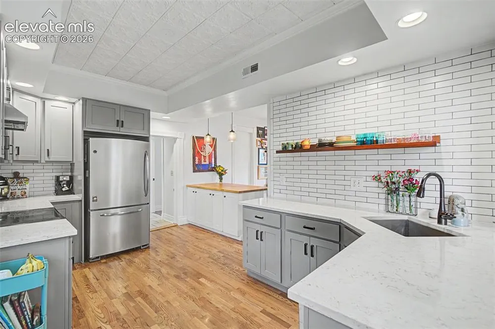 60 Waltham Avenue Manitou Springs, CO 80829