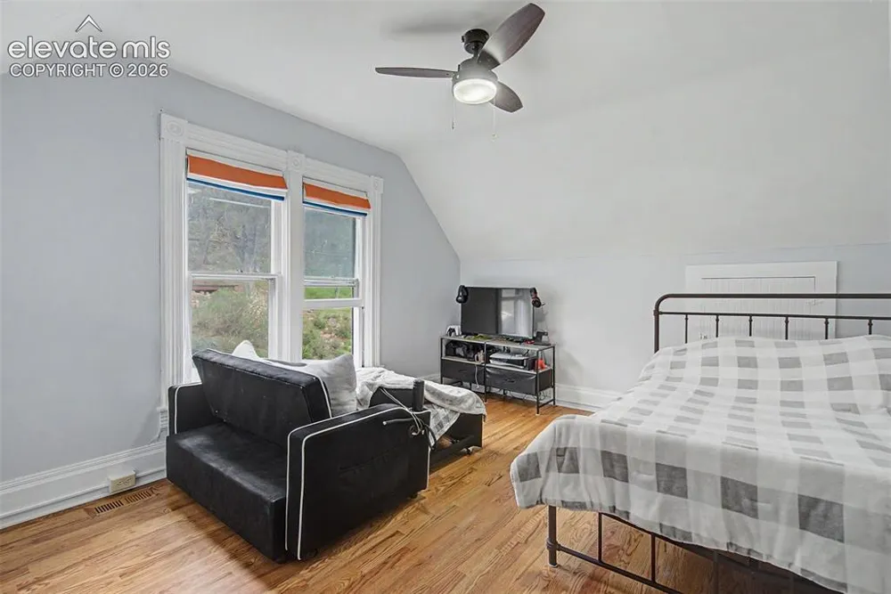 60 Waltham Avenue Manitou Springs, CO 80829