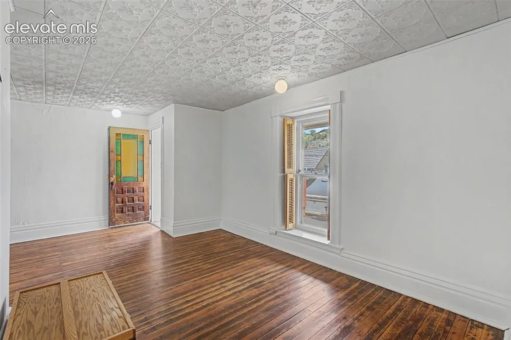 60 Waltham Avenue Manitou Springs, CO 80829