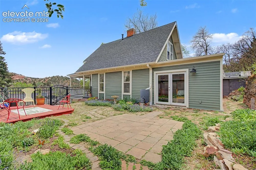60 Waltham Avenue Manitou Springs, CO 80829