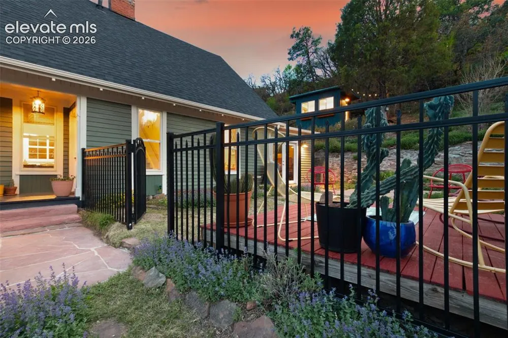 60 Waltham Avenue Manitou Springs, CO 80829