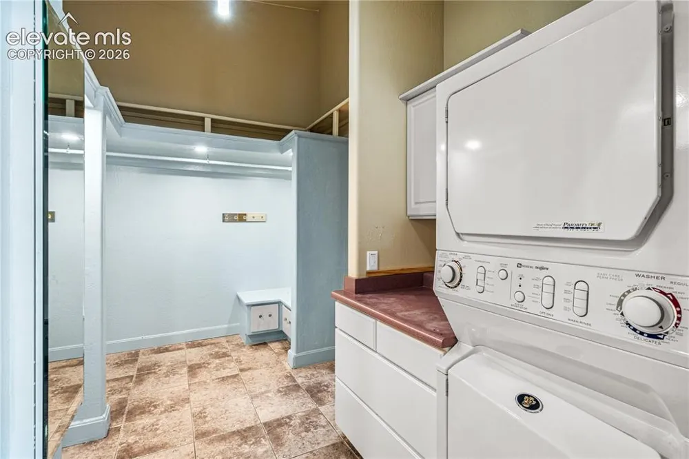 50 Aberdeen Bluff Pueblo, CO 81004