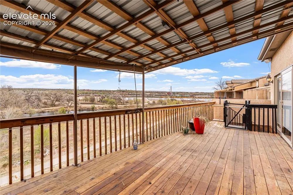 50 Aberdeen Bluff Pueblo, CO 81004