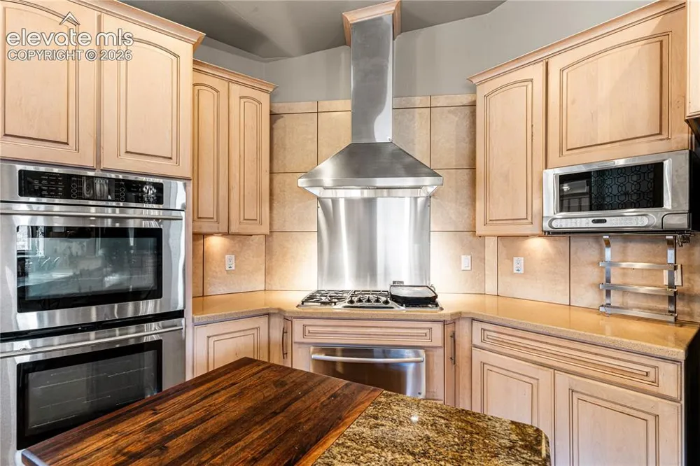 50 Aberdeen Bluff Pueblo, CO 81004